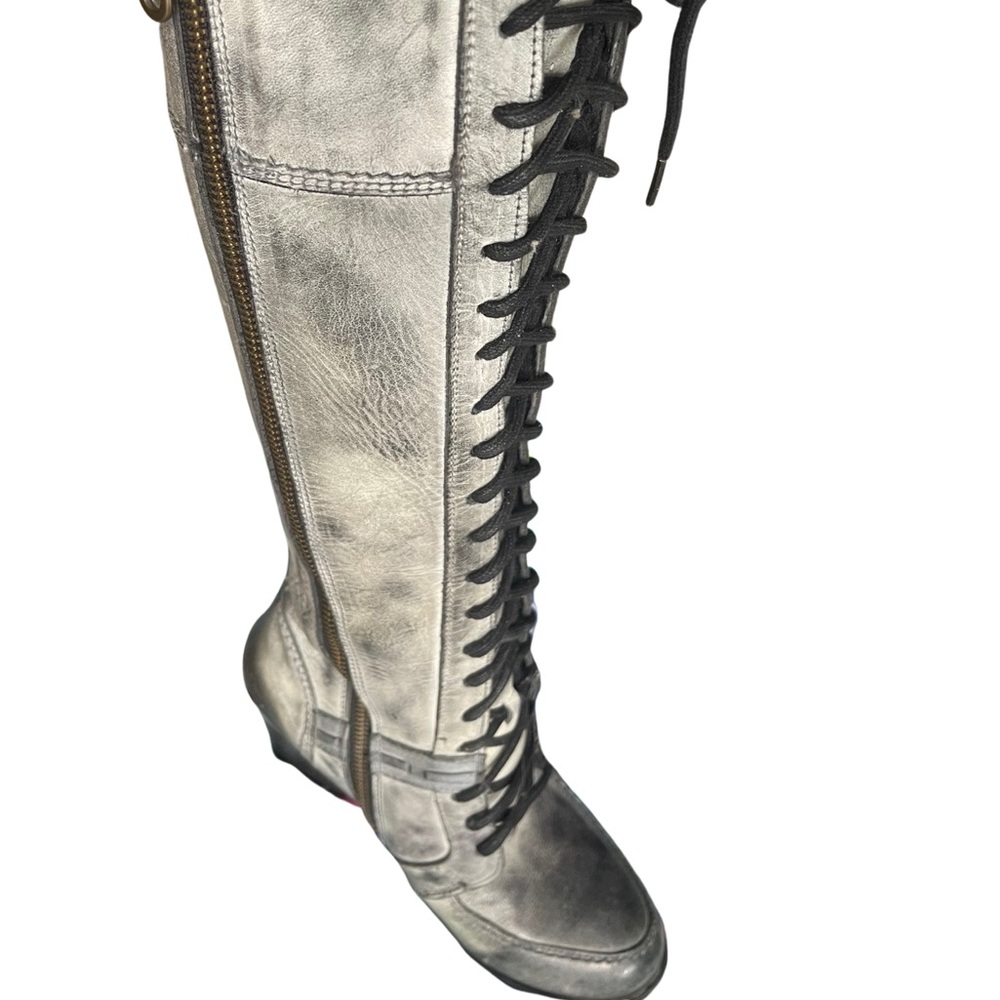 ROAN  boots  tlace up  leather boot  Like New  great condition